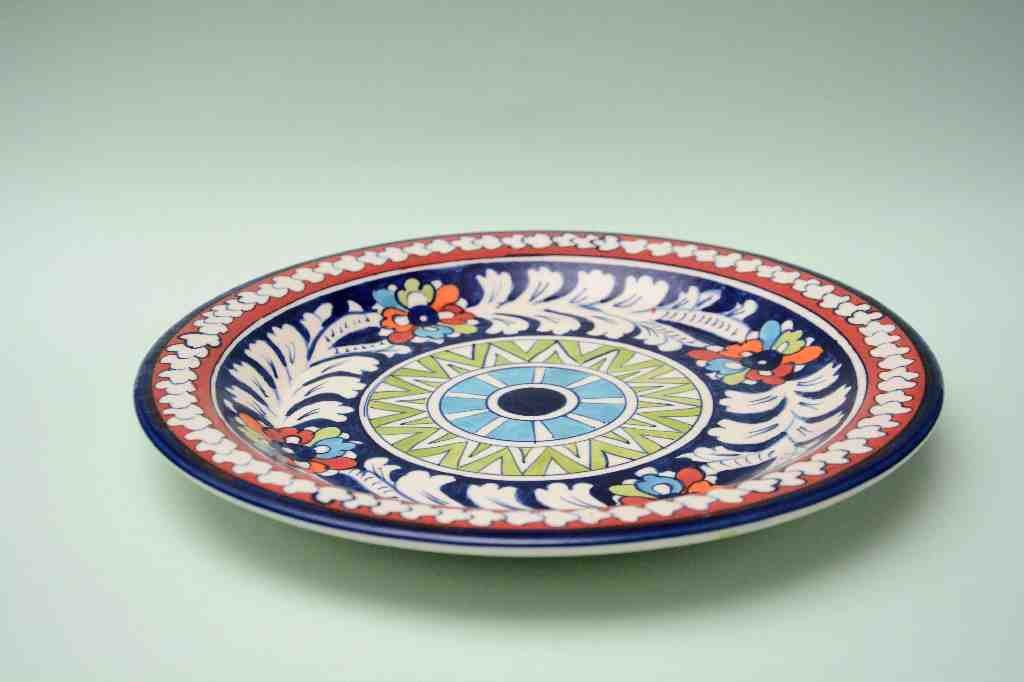 Blue pottery Dinner plate IMG # 1