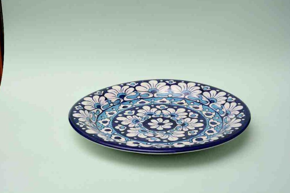 Blue pottery Dinner plate    IMG # 1
