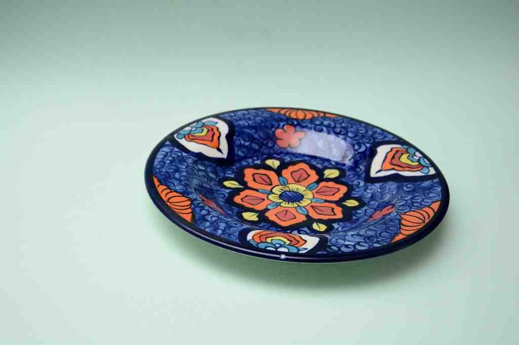 Blue pottery Dinner plate      - Duplicate IMG # 1