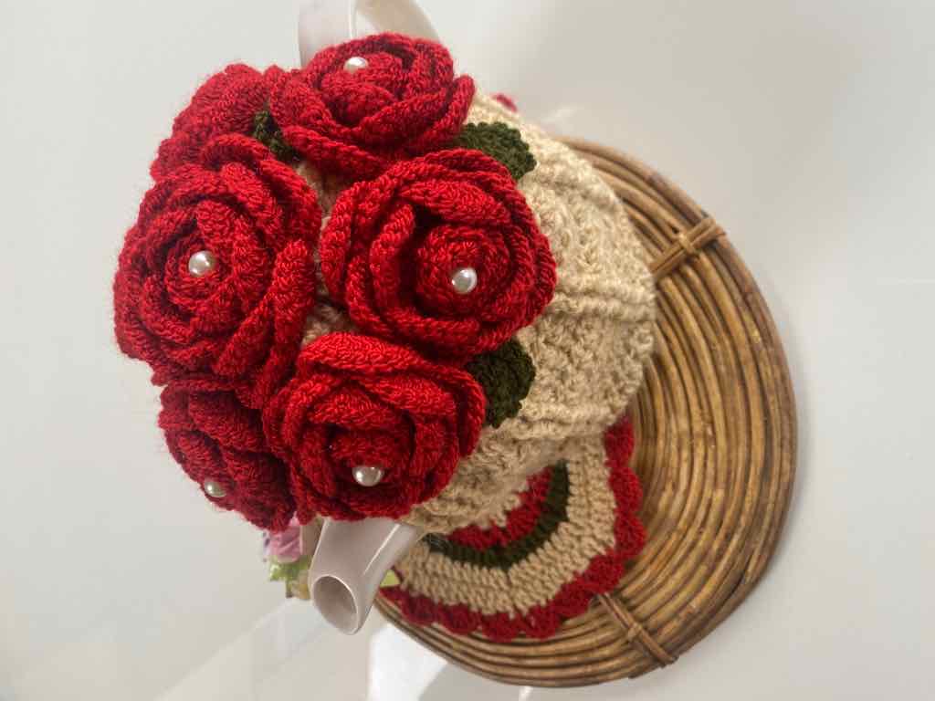 Teacosy with its mat IMG # 2