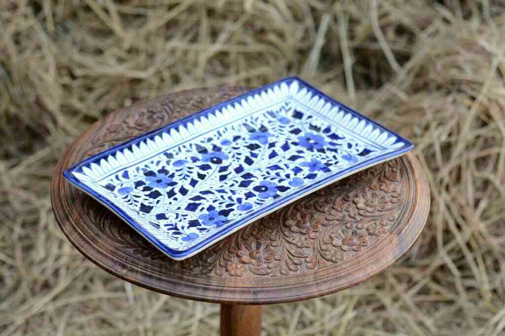 Blue pottery Rectangular dish IMG # 2