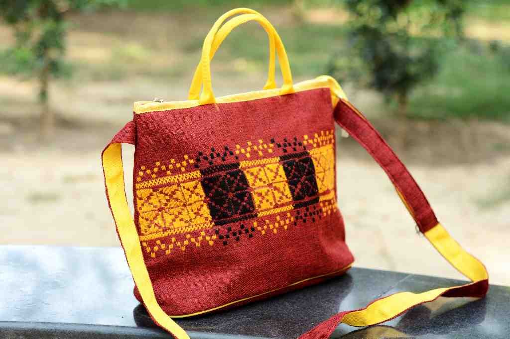 Hazara Traditiona Large Strip Embroidered Bag IMG # 1