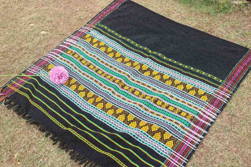 Sindhi Traditional Khaddi Shawl IMG # 2