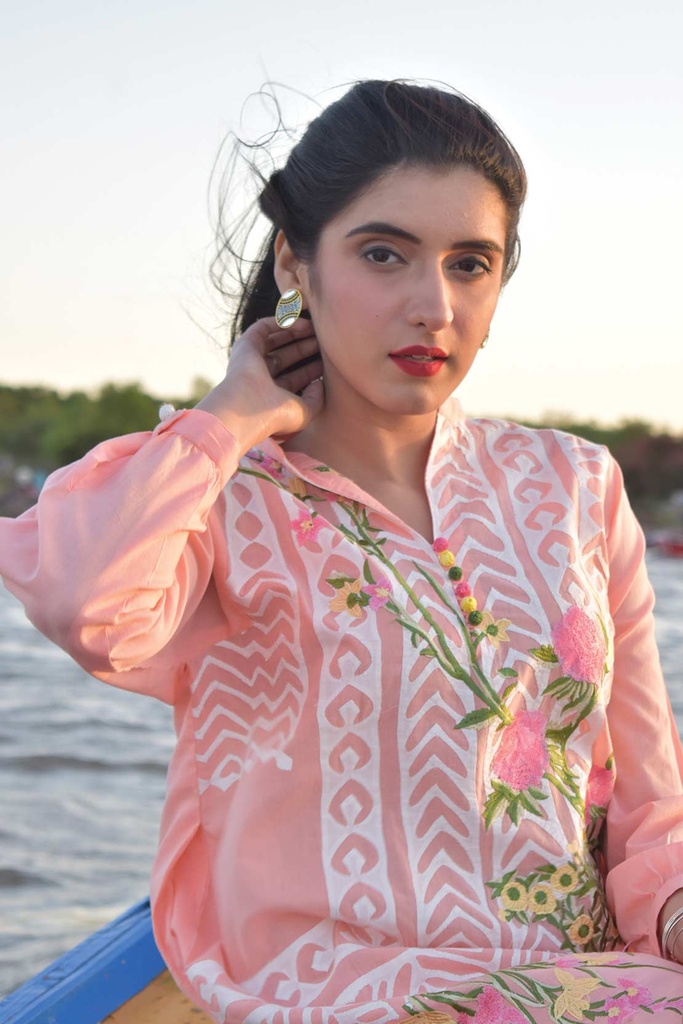 Extra image for Moon River - Peach