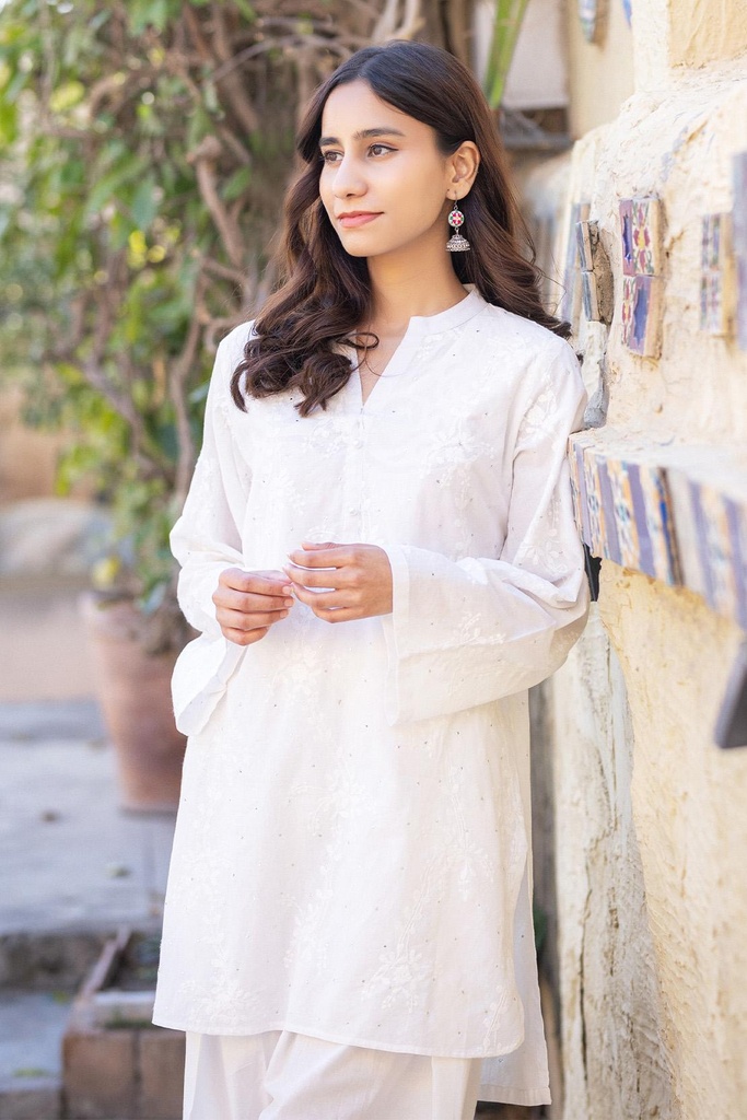 Extra image for White Emroidered Kurta