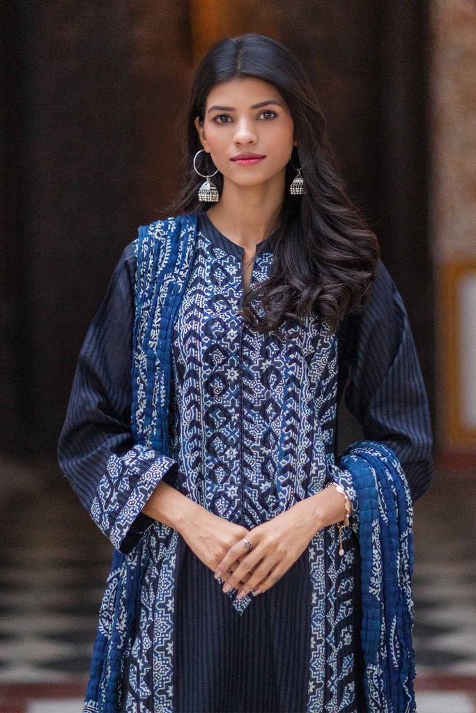 Extra image for Indigo Ajrak Applique Kurta
