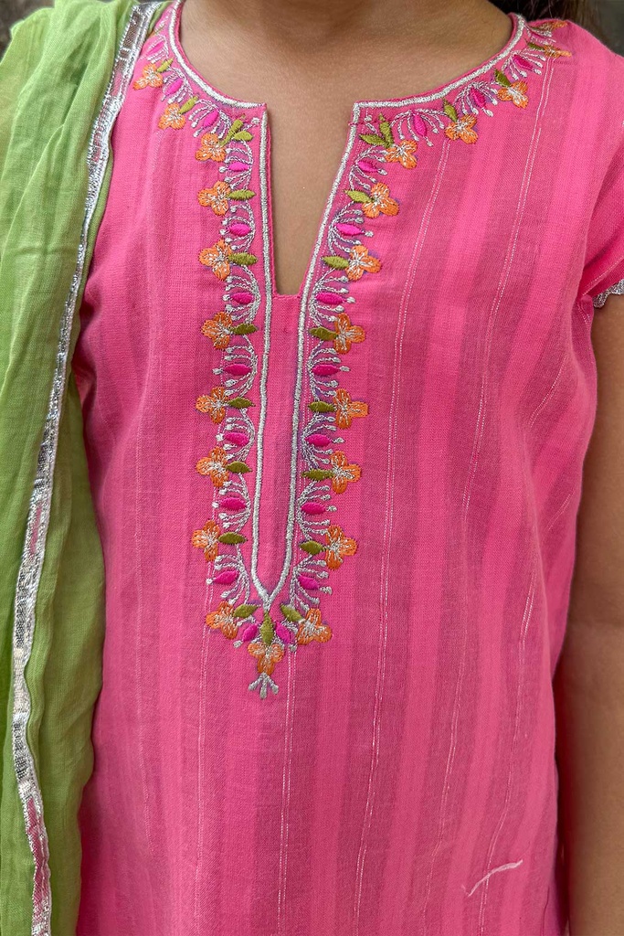 Extra image for Embroidered suit (Pink)
