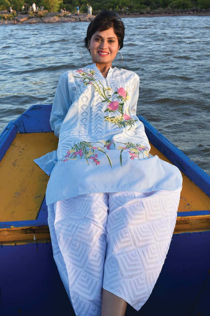 Extra image for Moon River - Blue