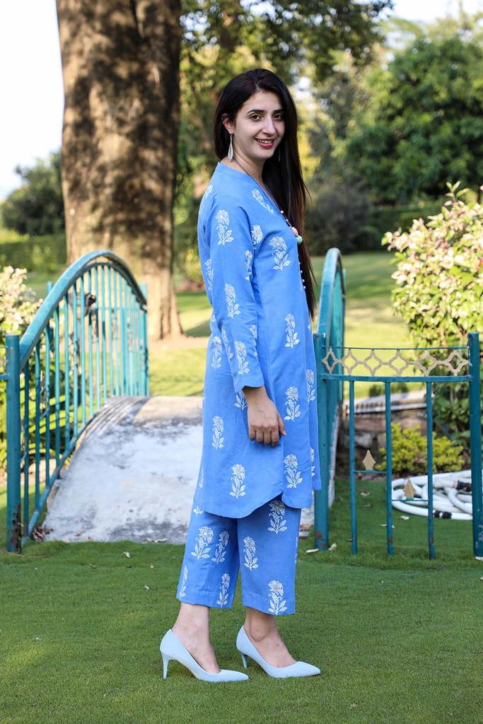 Extra image for Sky - 2 Piece LAWN SUIT