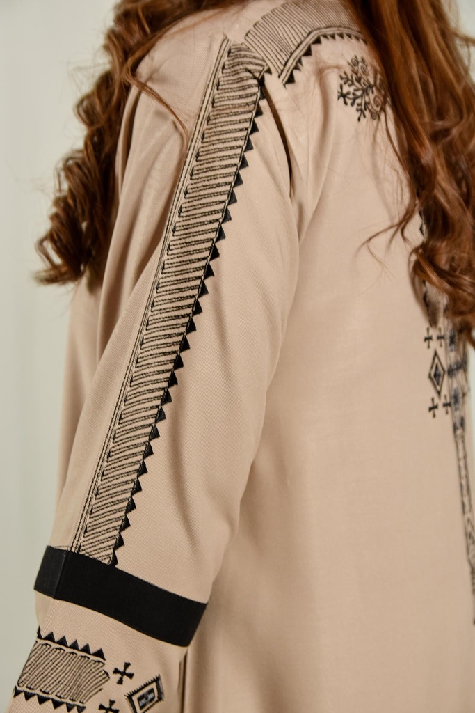 Extra image for EMBELLISHED