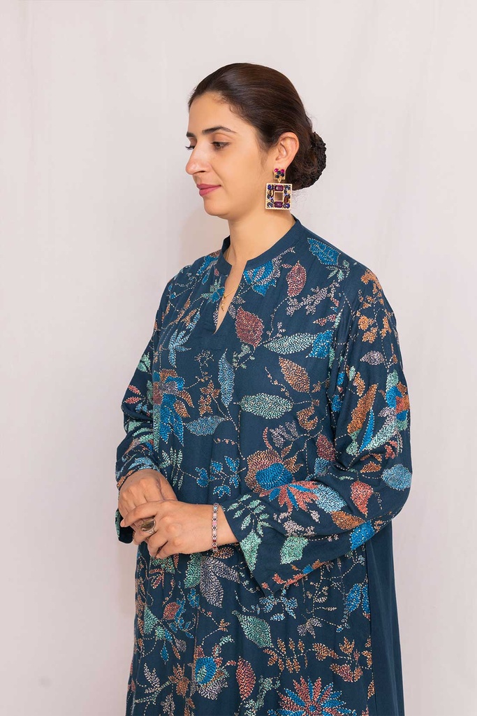 Extra image for kaftan with colourful embroidery