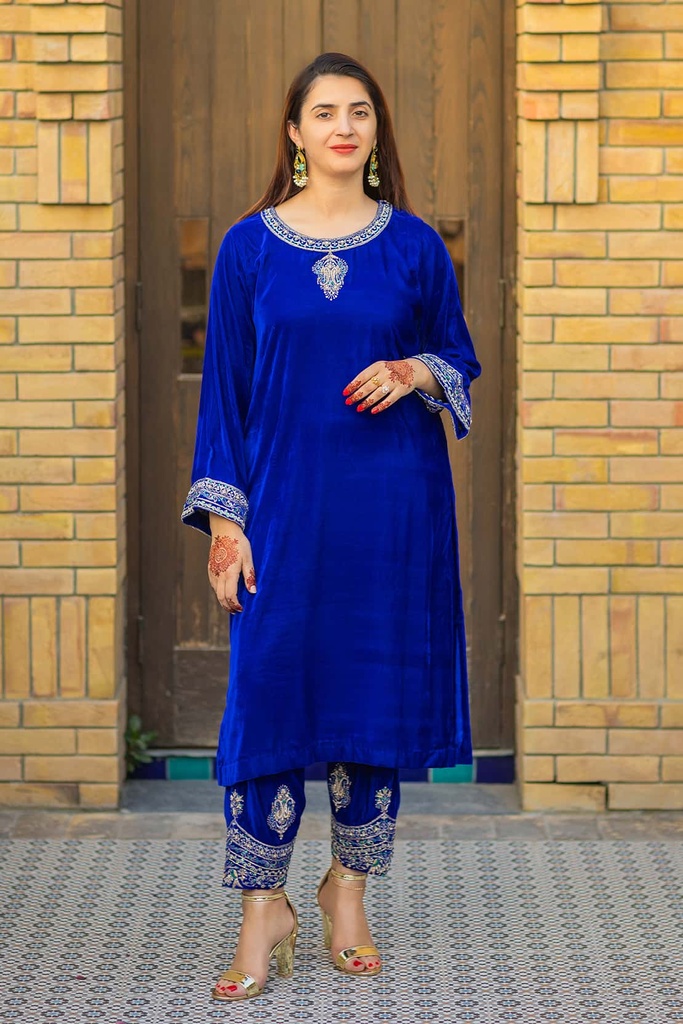 Extra image for VELVET SUIT