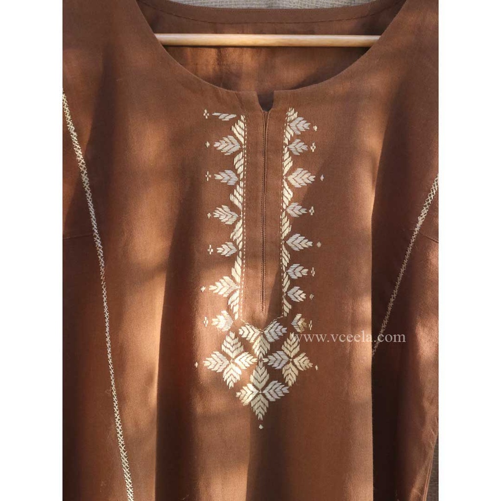 Off white hand embroidered kurta 