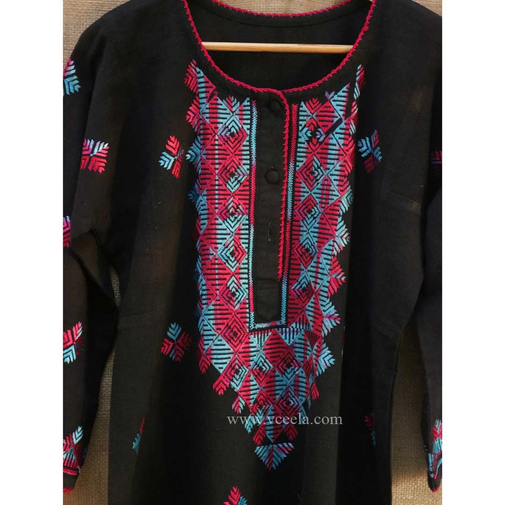 Off white hand embroidered kurta (copy)