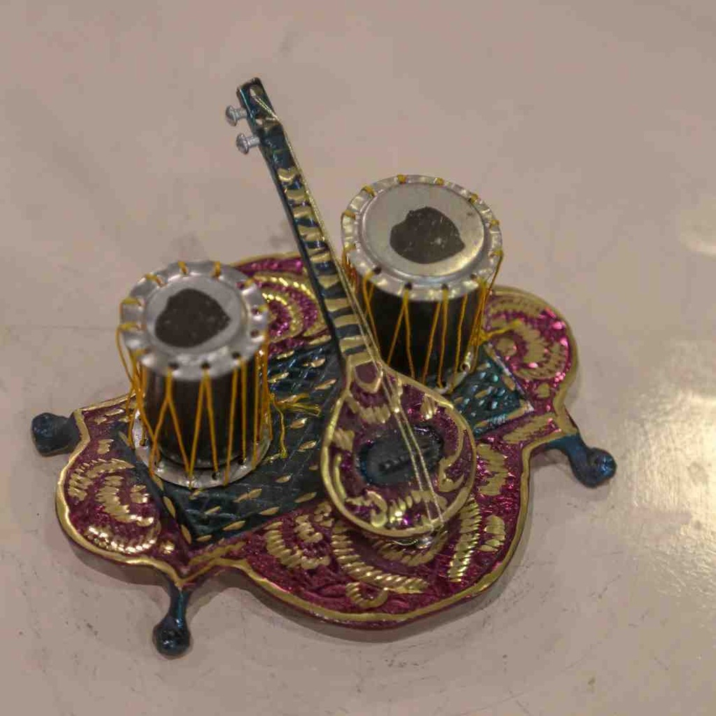 Silver chalis metal  (copy)