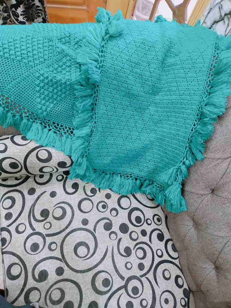 handkerchief 5 pieces 4 round and one rectangle IMG # 1