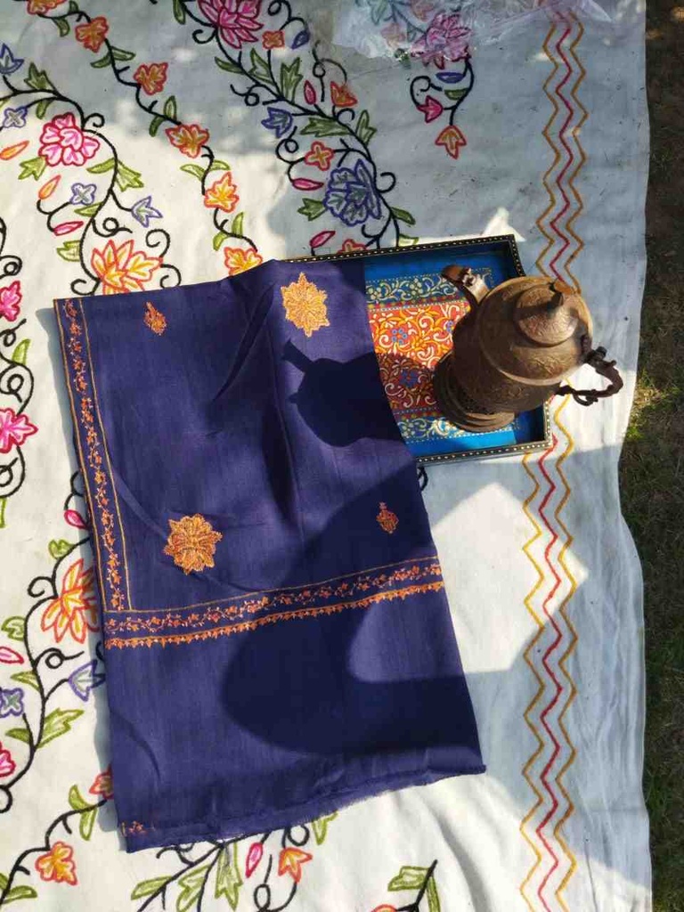 Light weight woollen shawl Pashmina feel IMG # 2