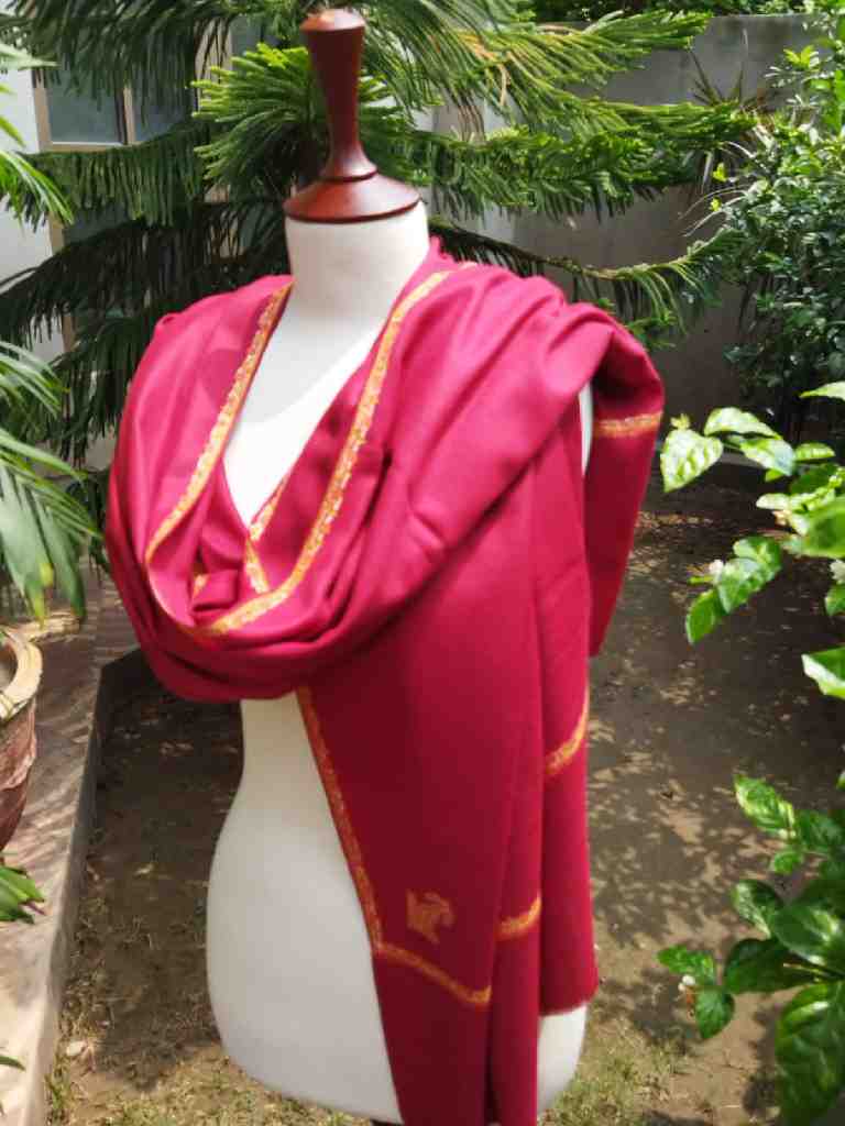 Woollen jaaldar shawl  - Duplicate IMG # 1