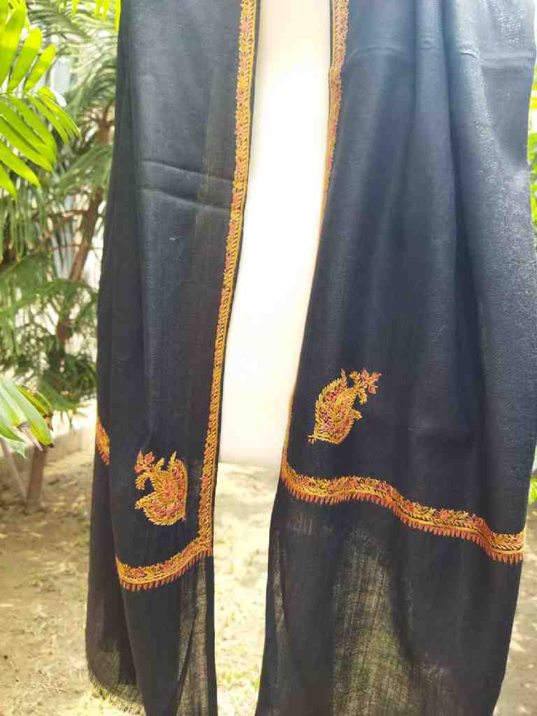 Woollen Kani Outline shawl - Duplicate IMG # 1