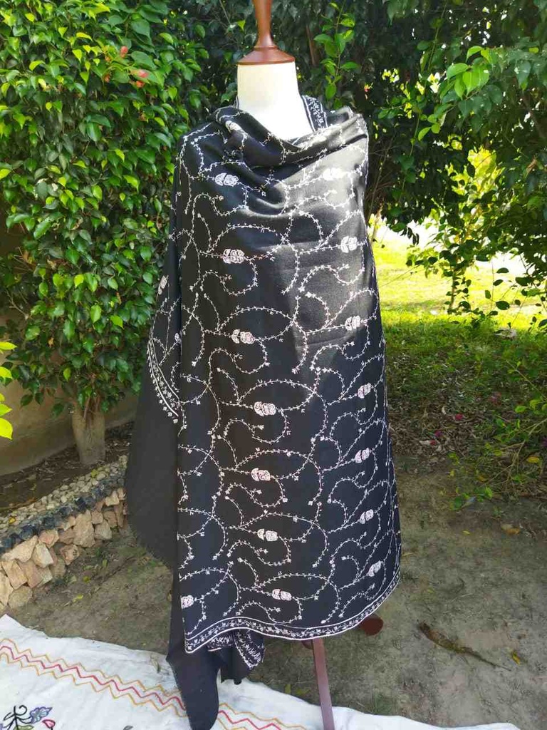 Woollen Jaaldar Pashmina shawl - Duplicate IMG # 1