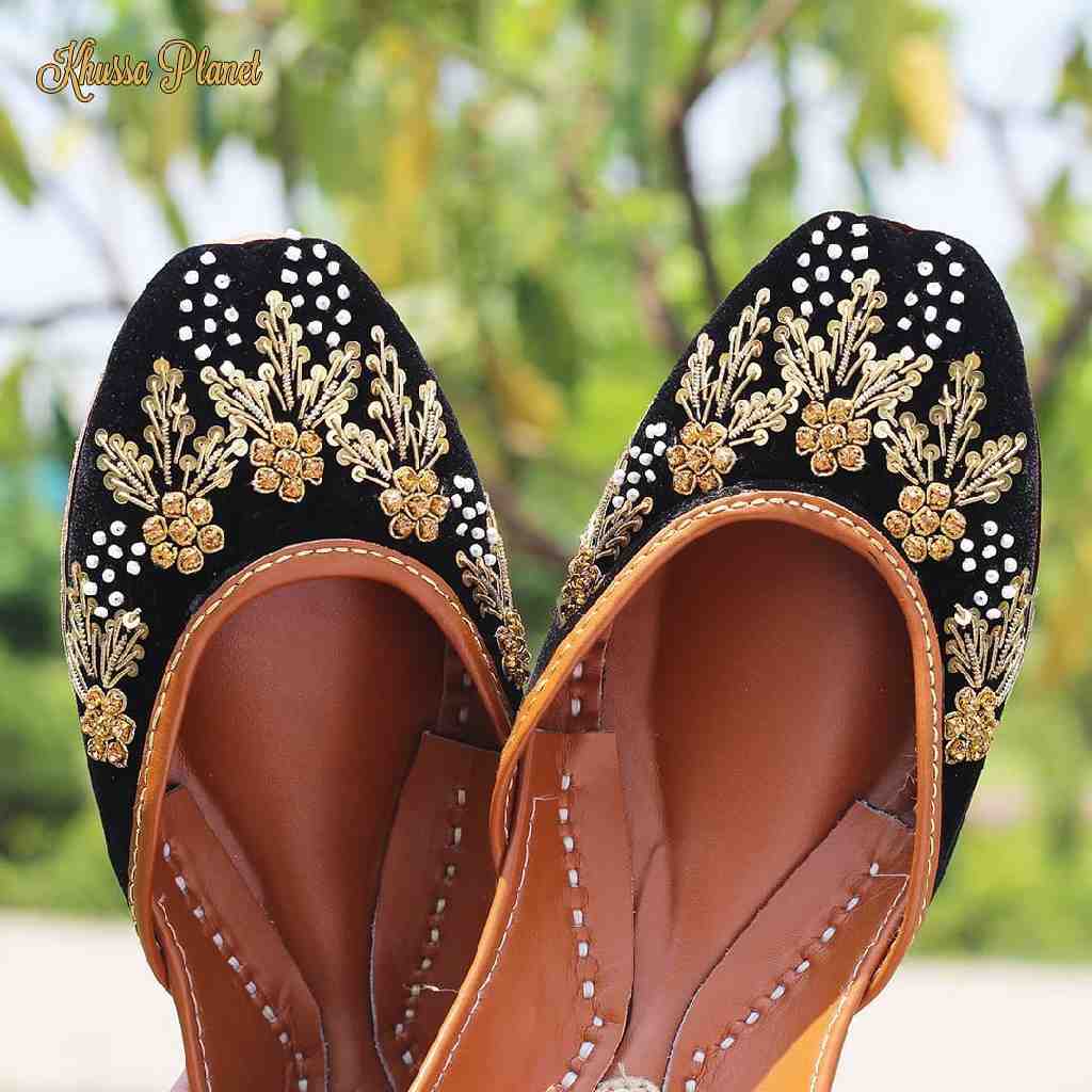 Luxurious Fine Cutwork Zari Khussa - Duplicate IMG # 2