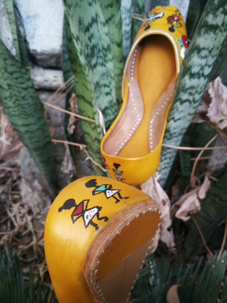 Hand Painted Leather Khussa