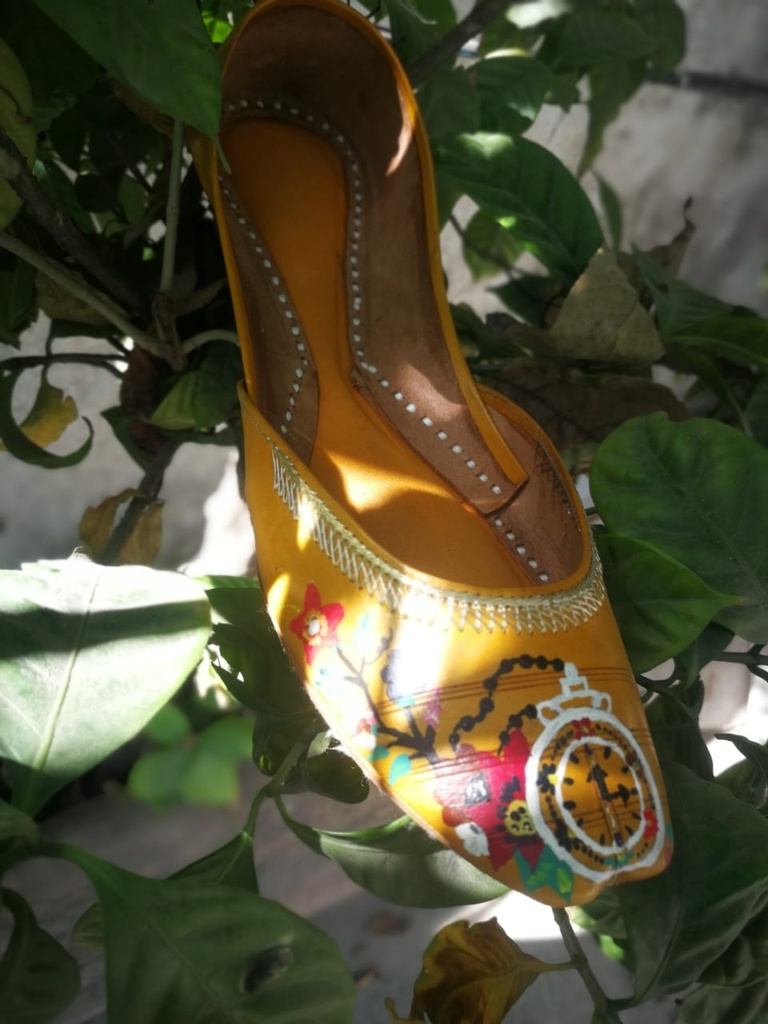 Hand Painted Leather Khussa