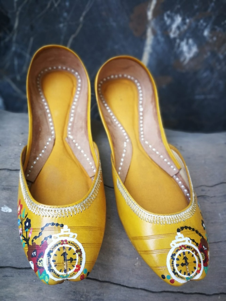 Hand Painted Leather Khussa