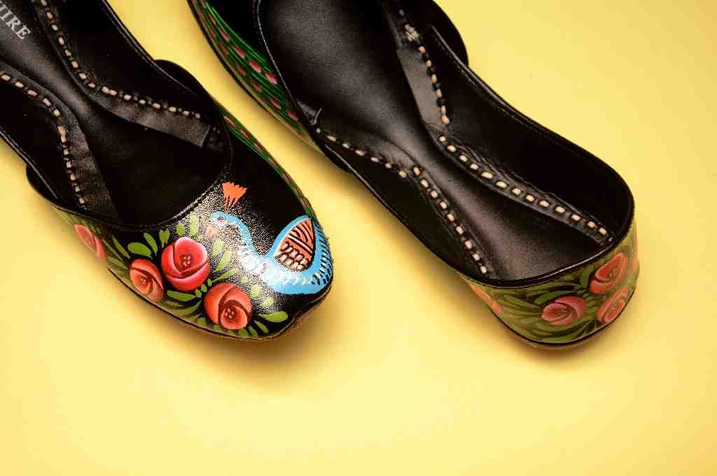  Hand Painted Truck Art Design khussa - Duplicate IMG # 1