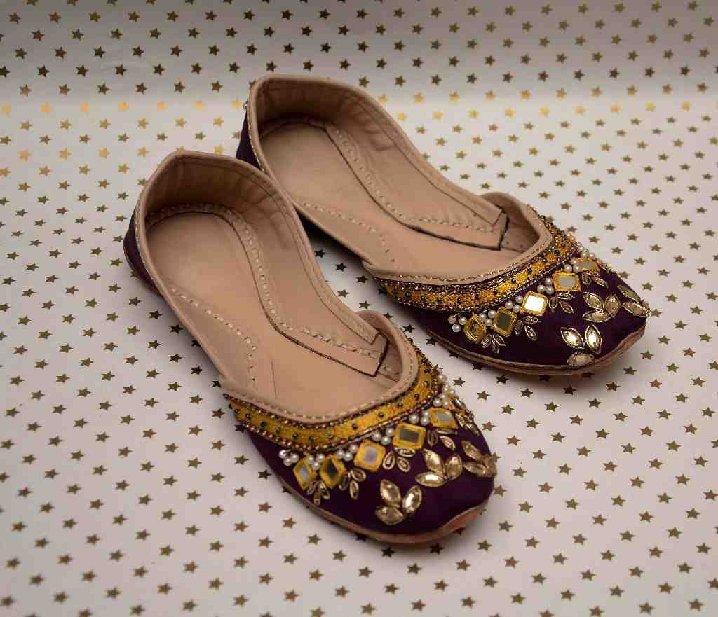 White Leather - Duplicate IMG # 1