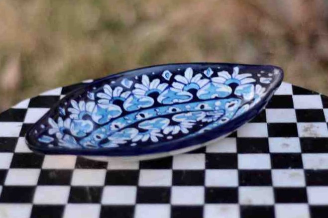 Blue pottery Salad dish IMG # 1
