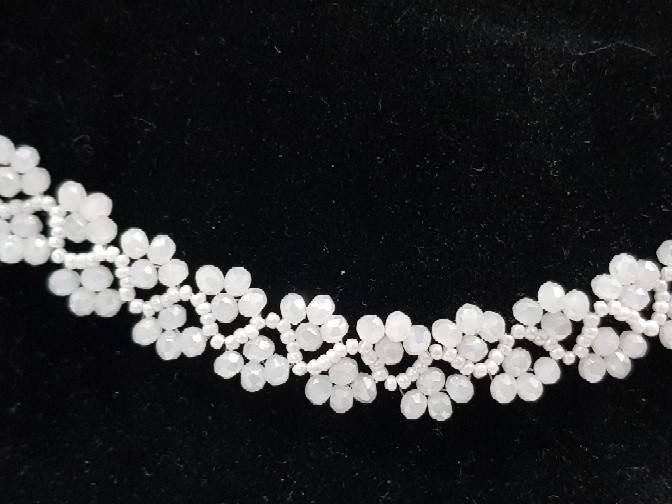 Stylish wavy bracelet