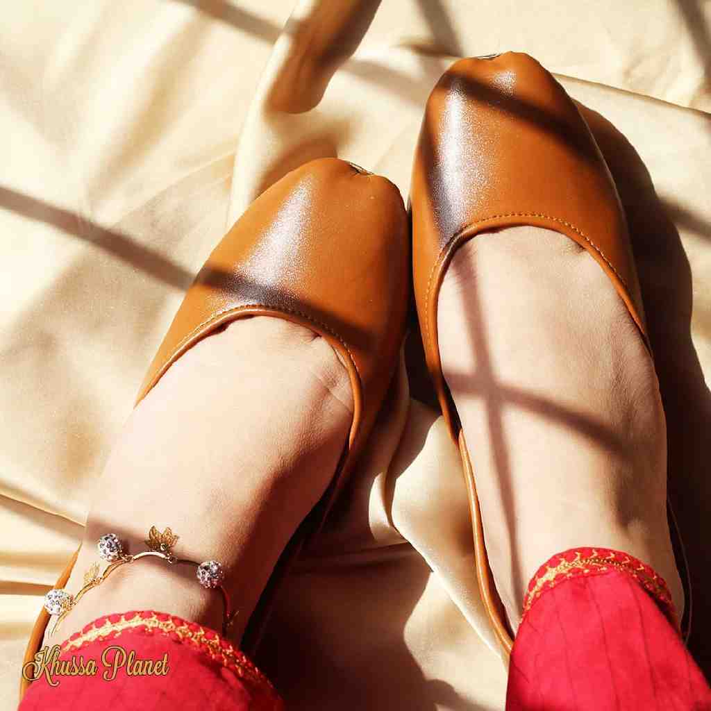 Premium Handcrafted Plain Leather Khussa