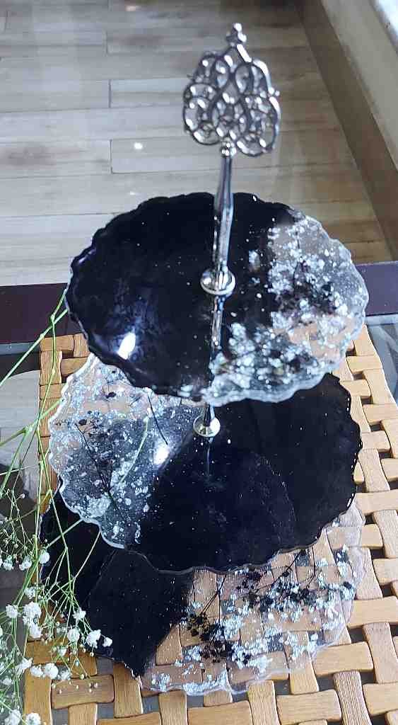 Three Tiers Resin Serving Stand