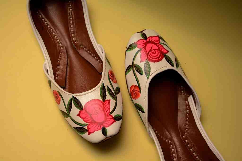  Hand Painted Truck Art Design khussa