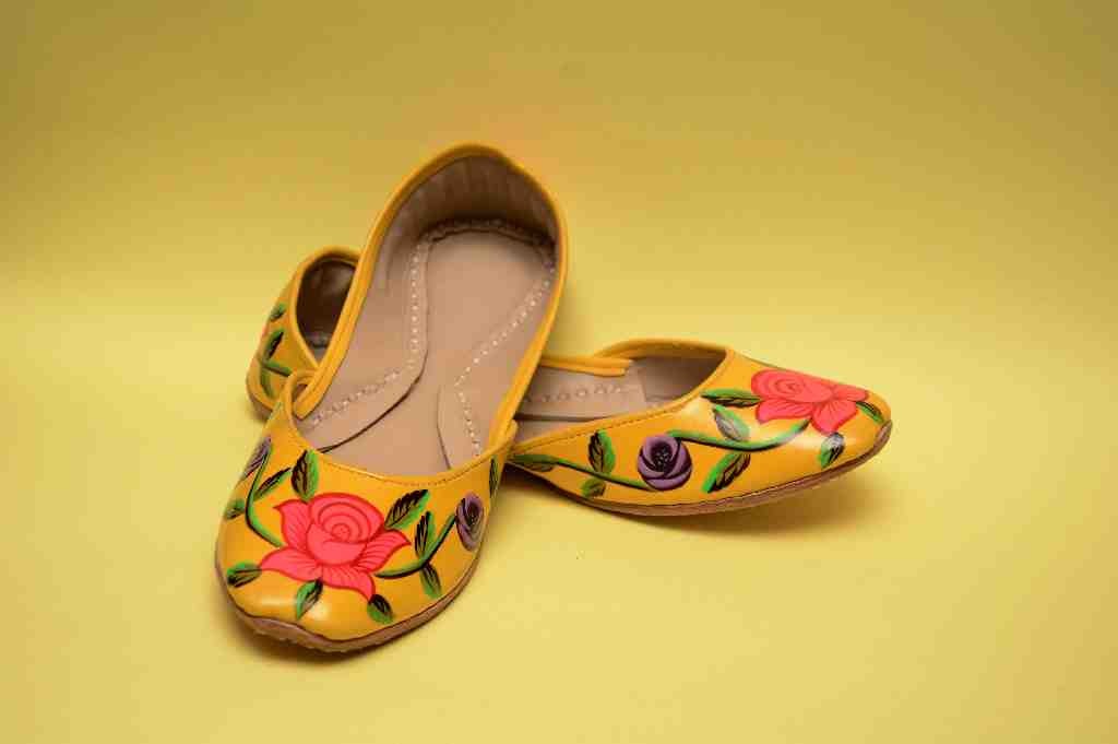  Hand Painted Truck Art Design khussa