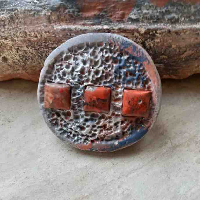 Hand sculpted ring with marble stones 