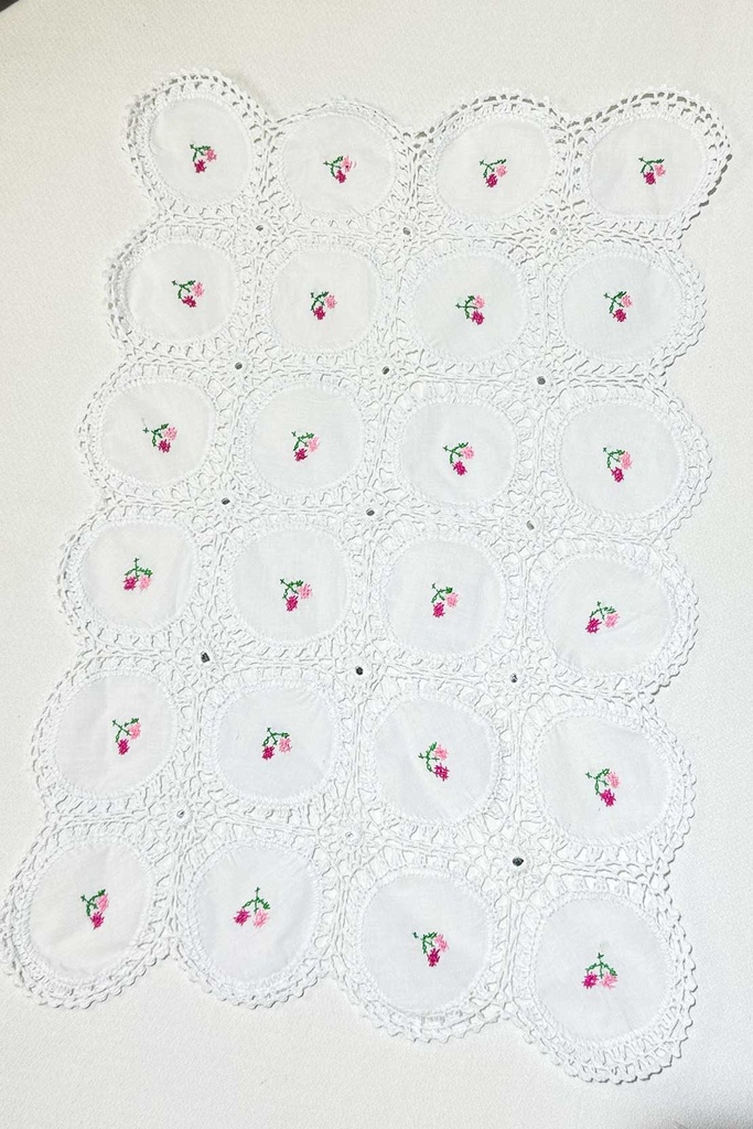 SOFT PINK EMBROIDERED TABLE MAT