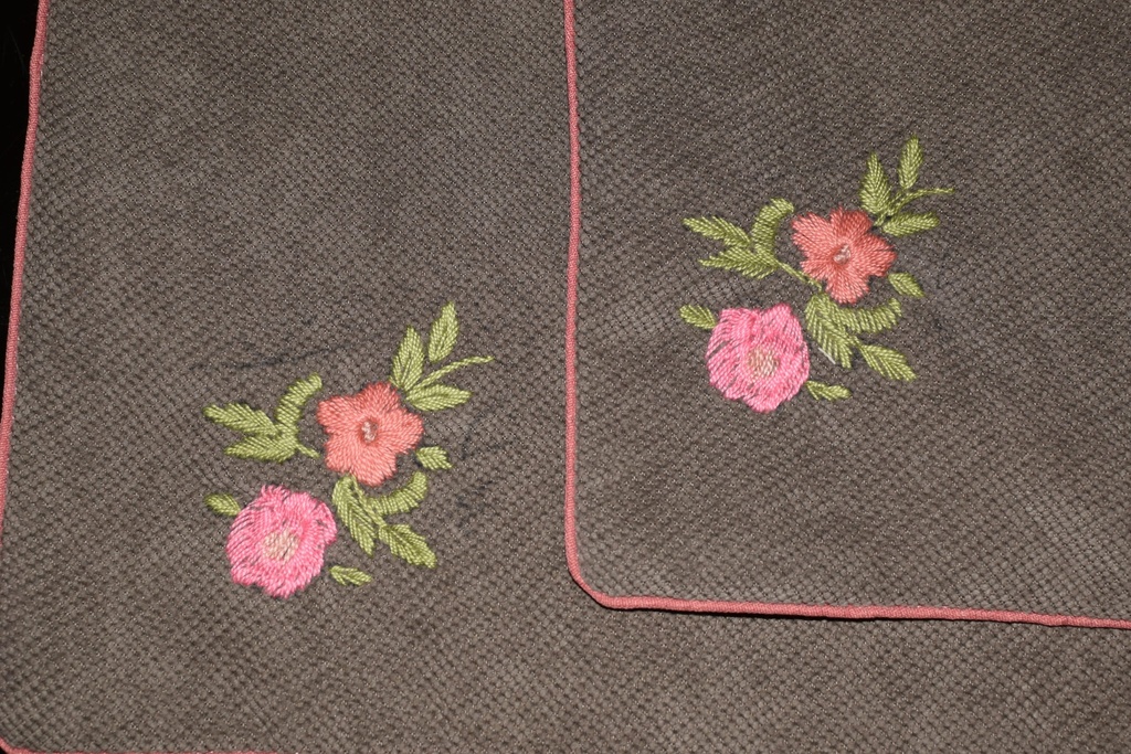 TM-23 Brown Jacquard Tray Mats