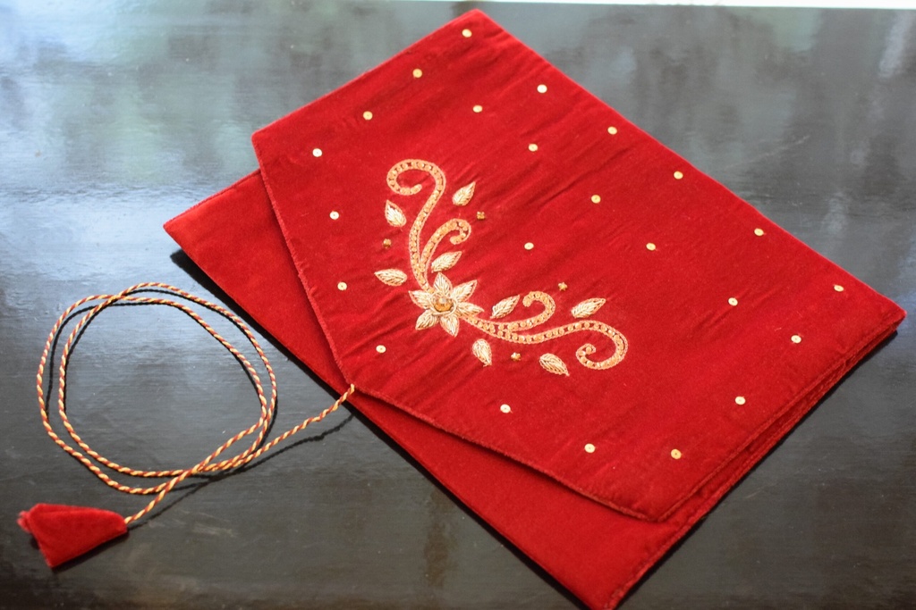 VI-5 Red Quran Pak Cover