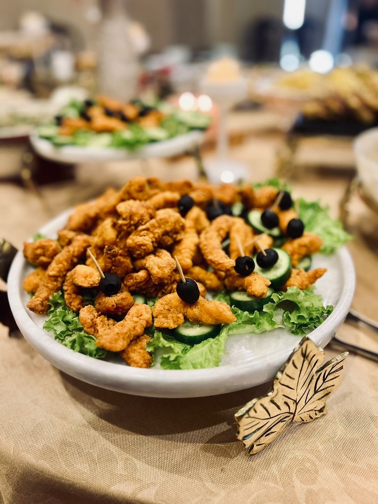 Marble Plate Flat with Brass Stand - (25cm)