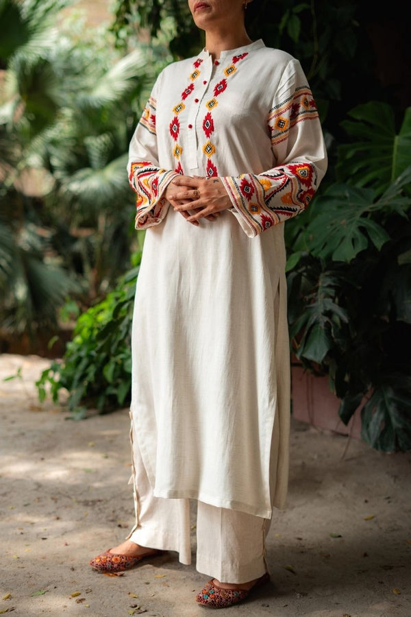 Sunlit Threads Kurta