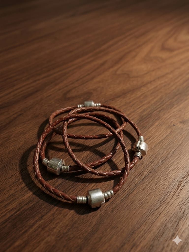 Leather bracelet