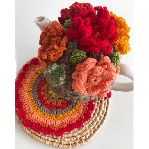 [PK1894-GN-GEN-009214] Large Teacosy and its mat