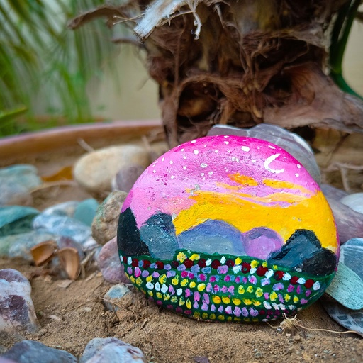 [PK4318-AR-ACR-013694] Nature on the Pebble