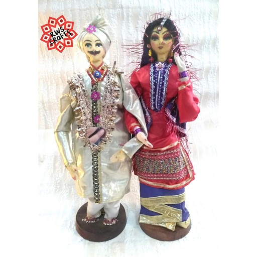 [PK0130-GN-GEN-014964] Traditional Pakistani dolls