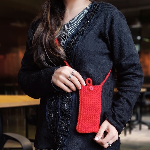 [PK6156-BG-SHO-017326] Red Crochet Mobile Pouch