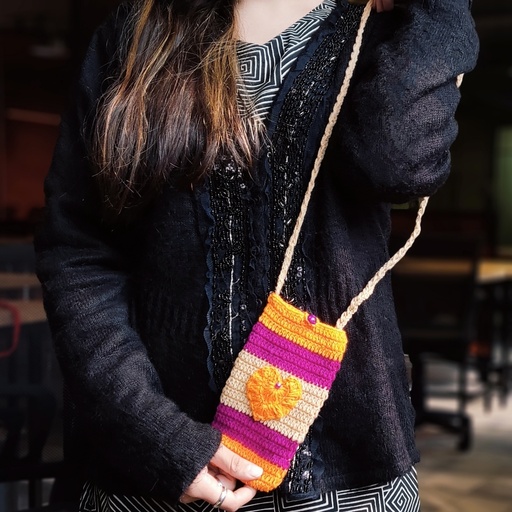 [PK6156-BG-SHO-017330] Multicolor Crochet Mobile Pouch