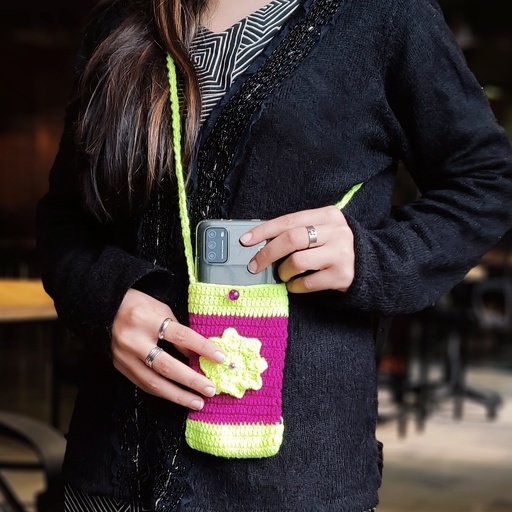 [PK6156-BG-SHO-017331] Floral Crochet Mobile Pouch