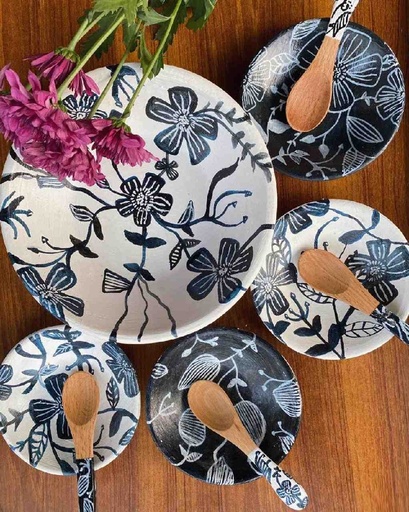 [PK5792-HM-TBW-022430] Handpainted Terracotta Platter Set with Beechwood Spoons (Set of 9)